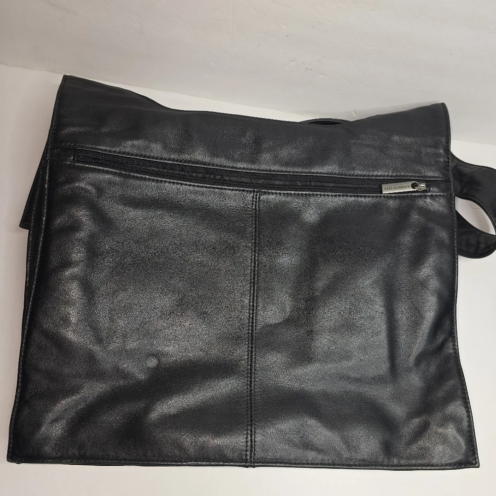 Kenneth Cole New York this kenneth